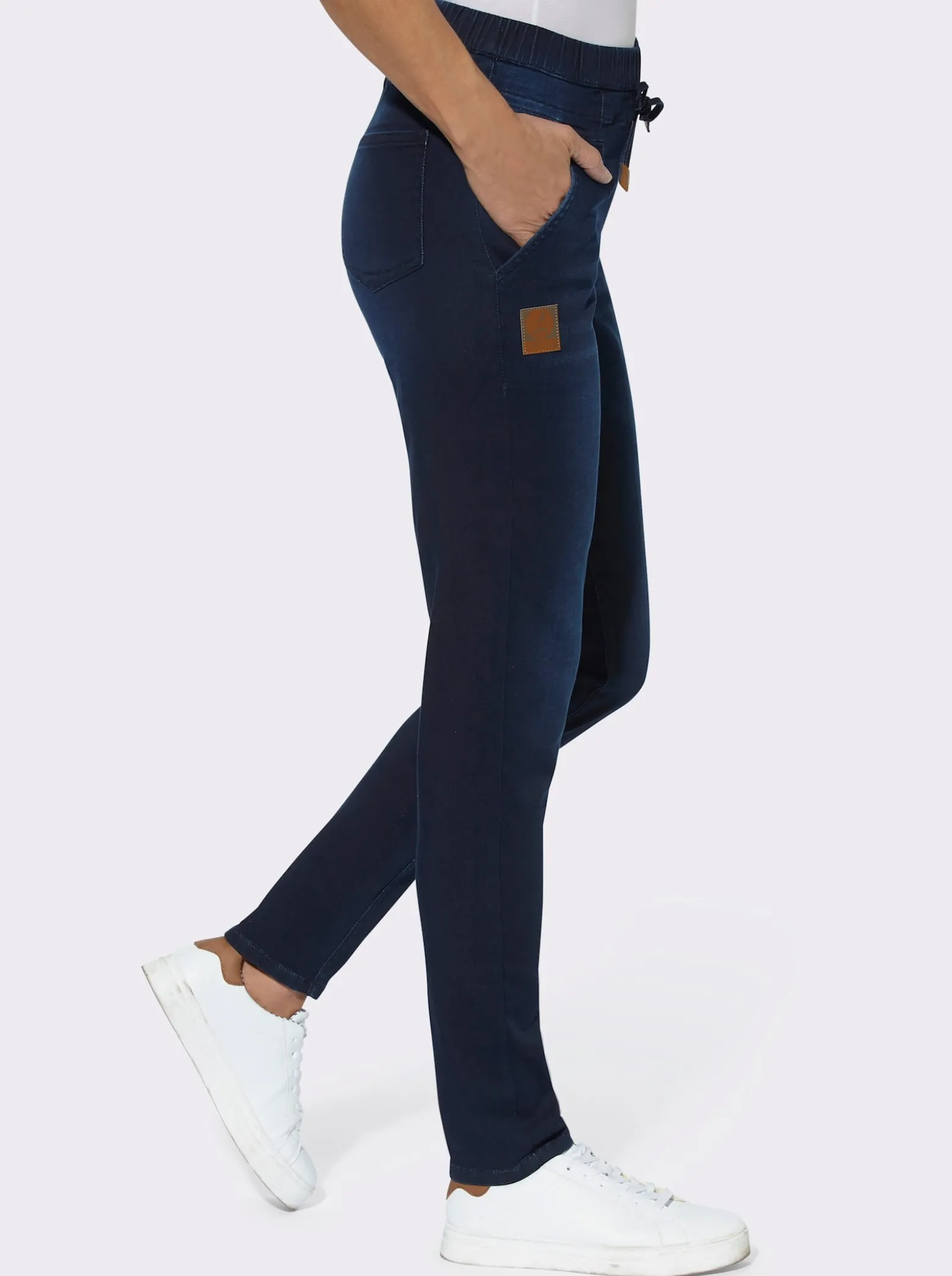 Schlupfjeans mit Tunnelzug und Bindeband