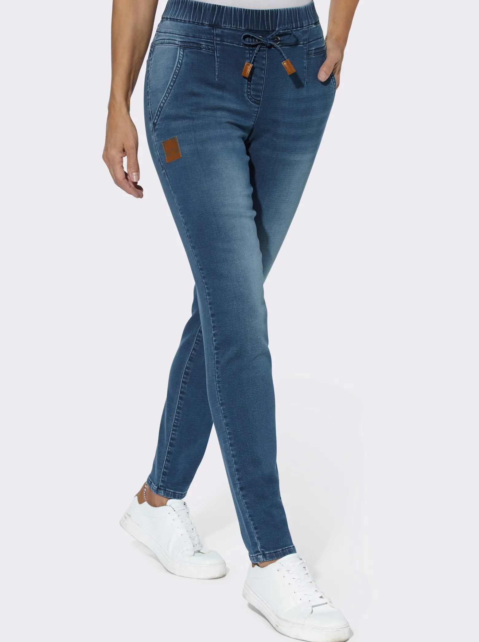 Schlupfjeans mit Tunnelzug und Bindeband