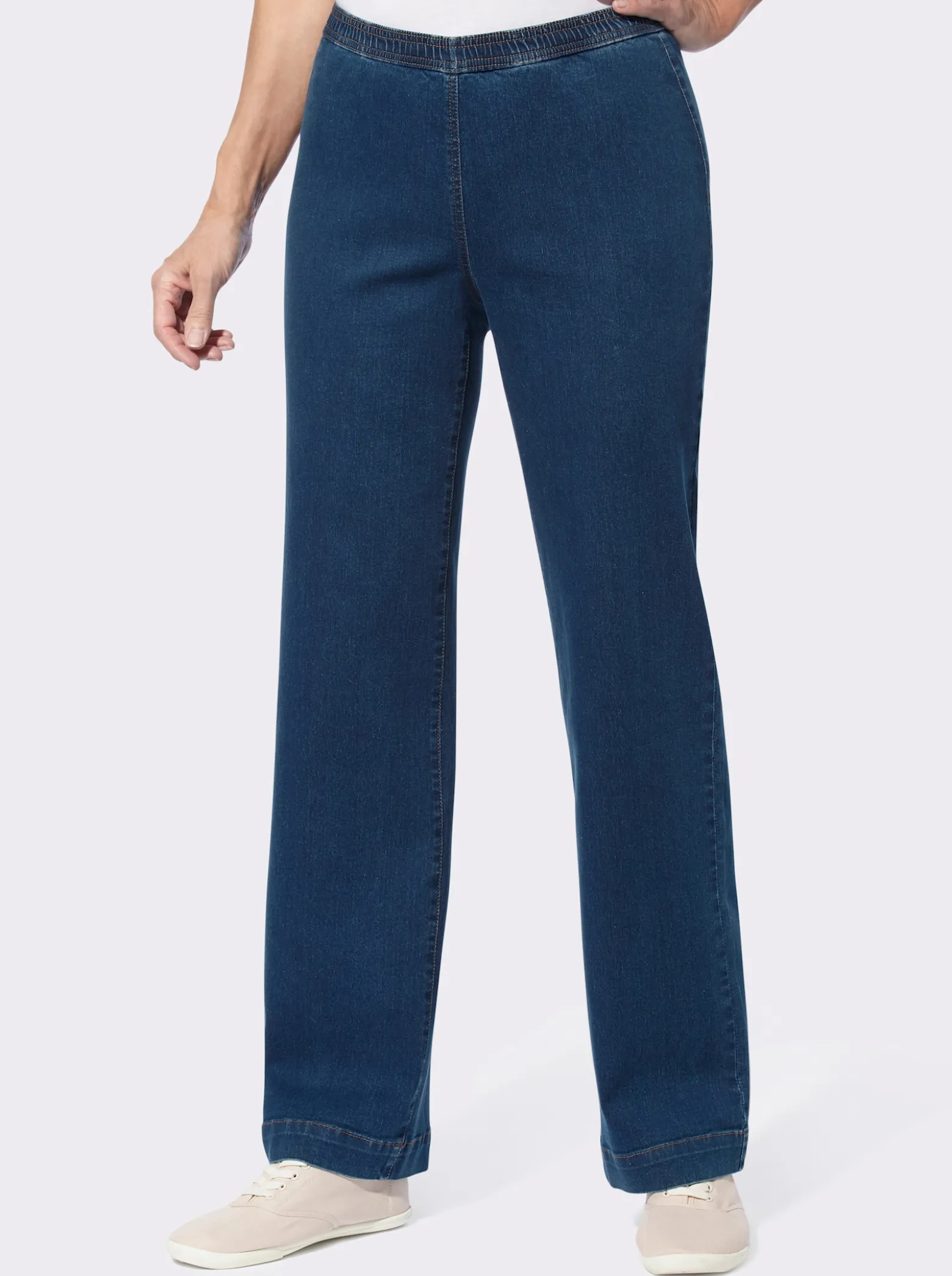 Schlupfjeans mit weitem Bein