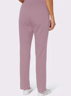 Schlupfjeans mit weitem Bein