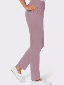Schlupfjeans mit weitem Bein