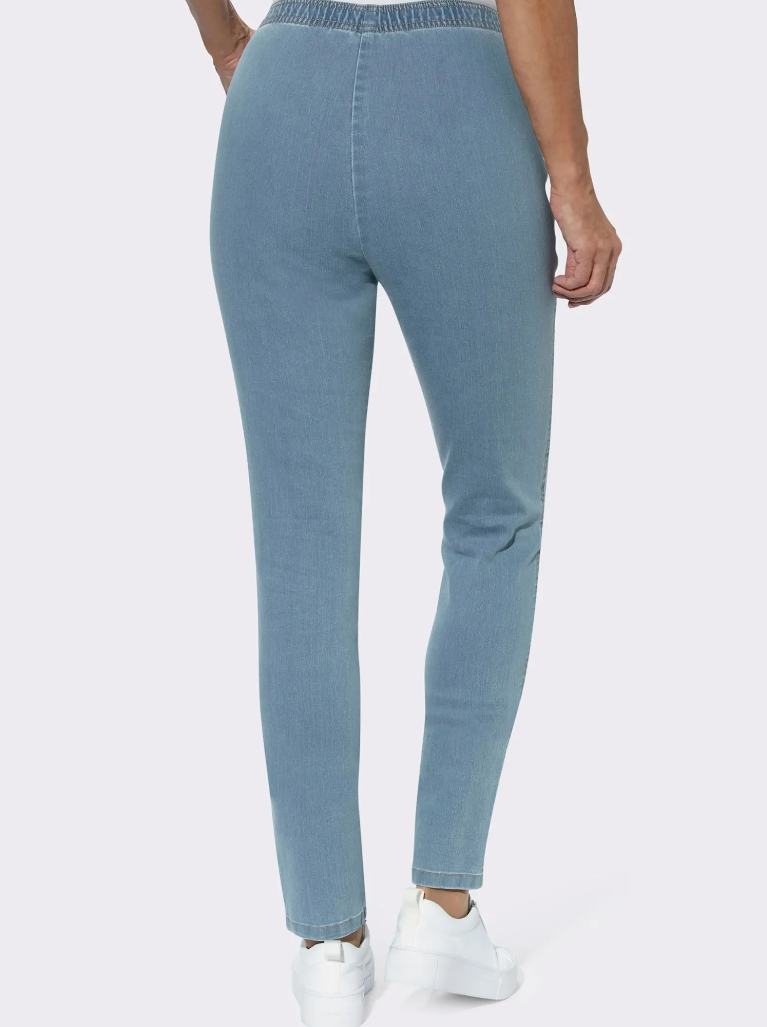Schlupfjeans schmal geschnitten