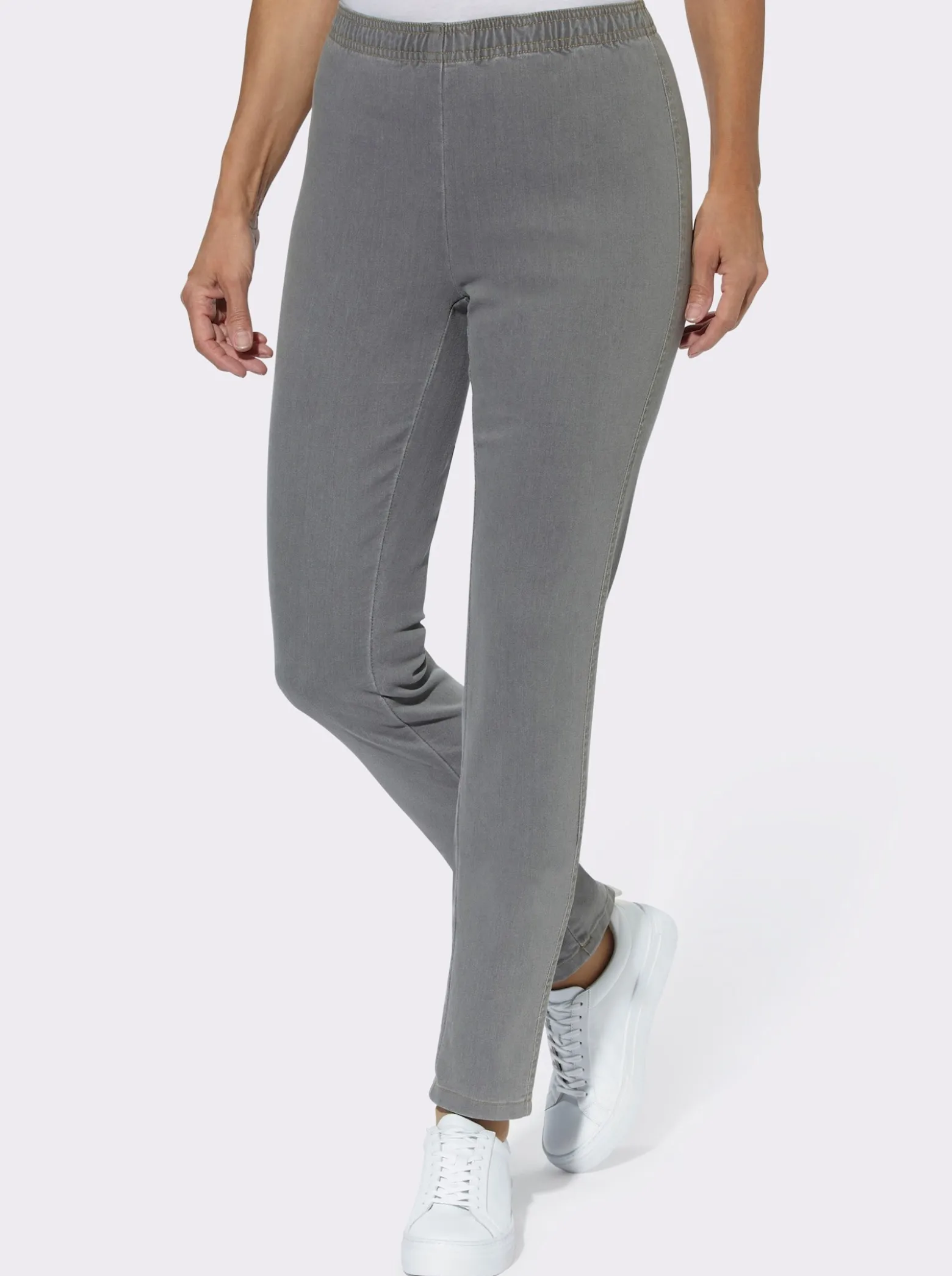 Schlupfjeans schmal geschnitten