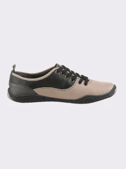 Schnürschuh mit flexibler Laufsohle