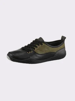Schnürschuh mit flexibler Laufsohle