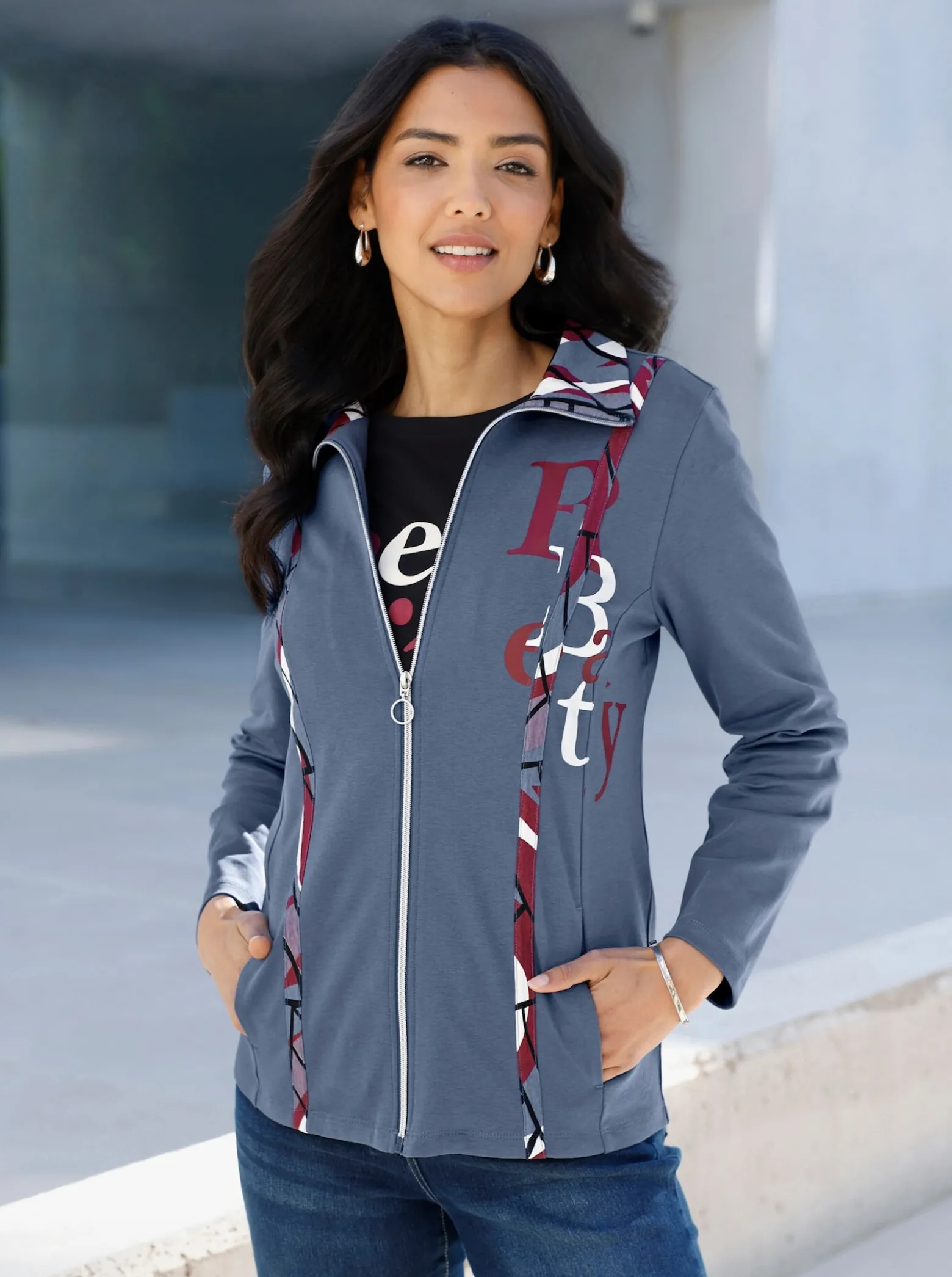 Shirtjacke mit kontrastreicher Verarbeitung