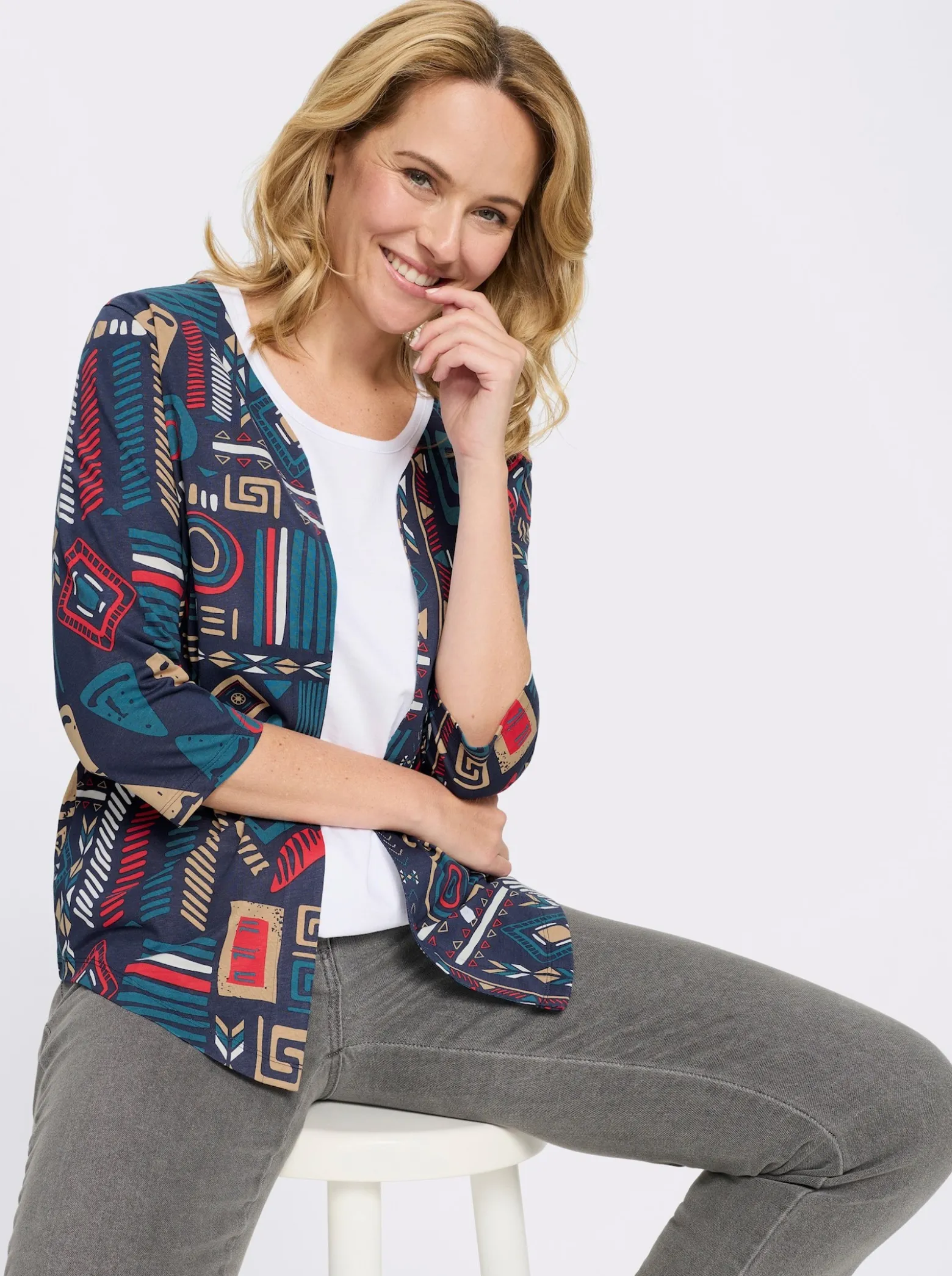 Shirtjacke mit zipfeligem Saum