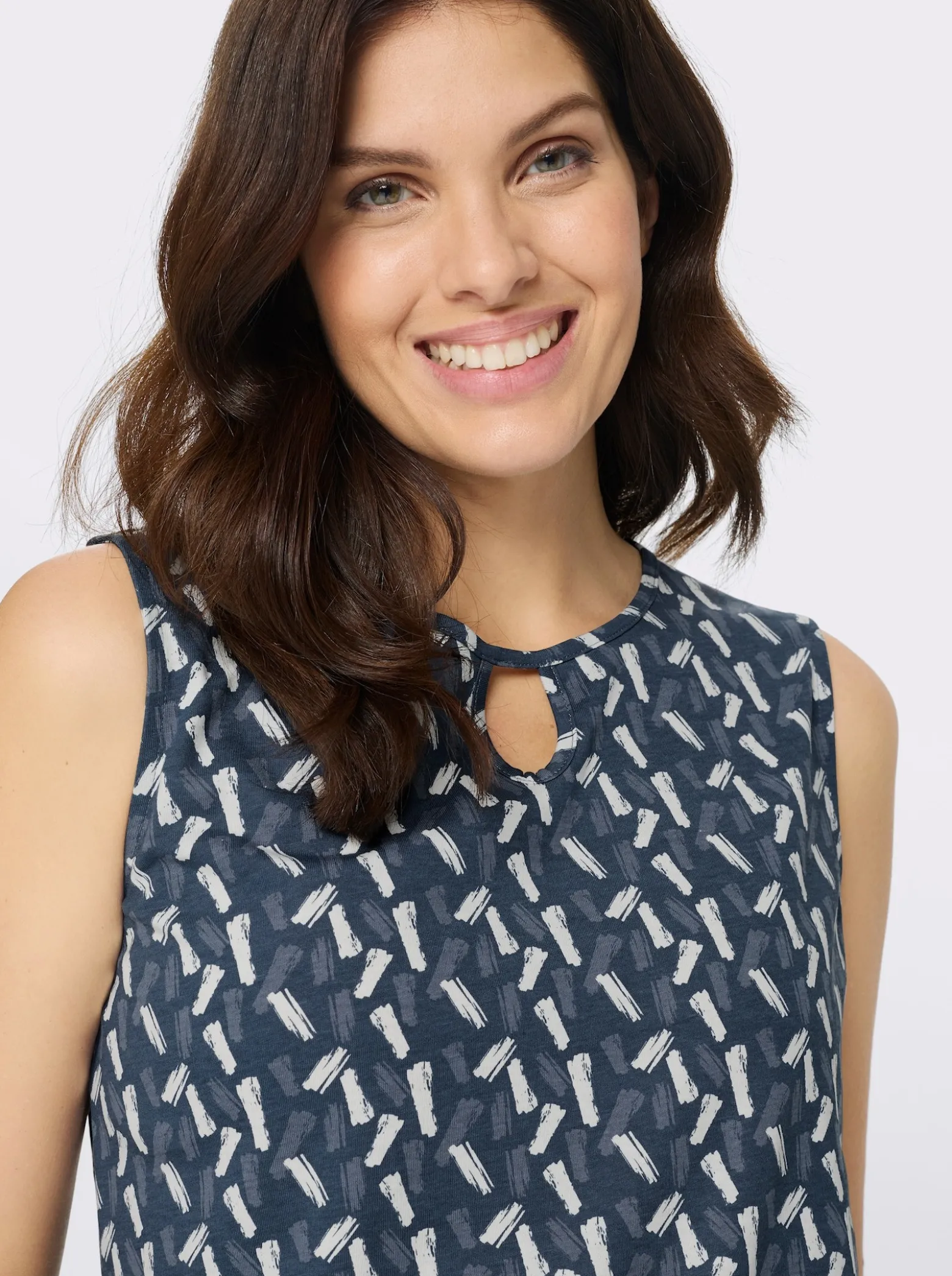 Shirttop mit elastischem Saum