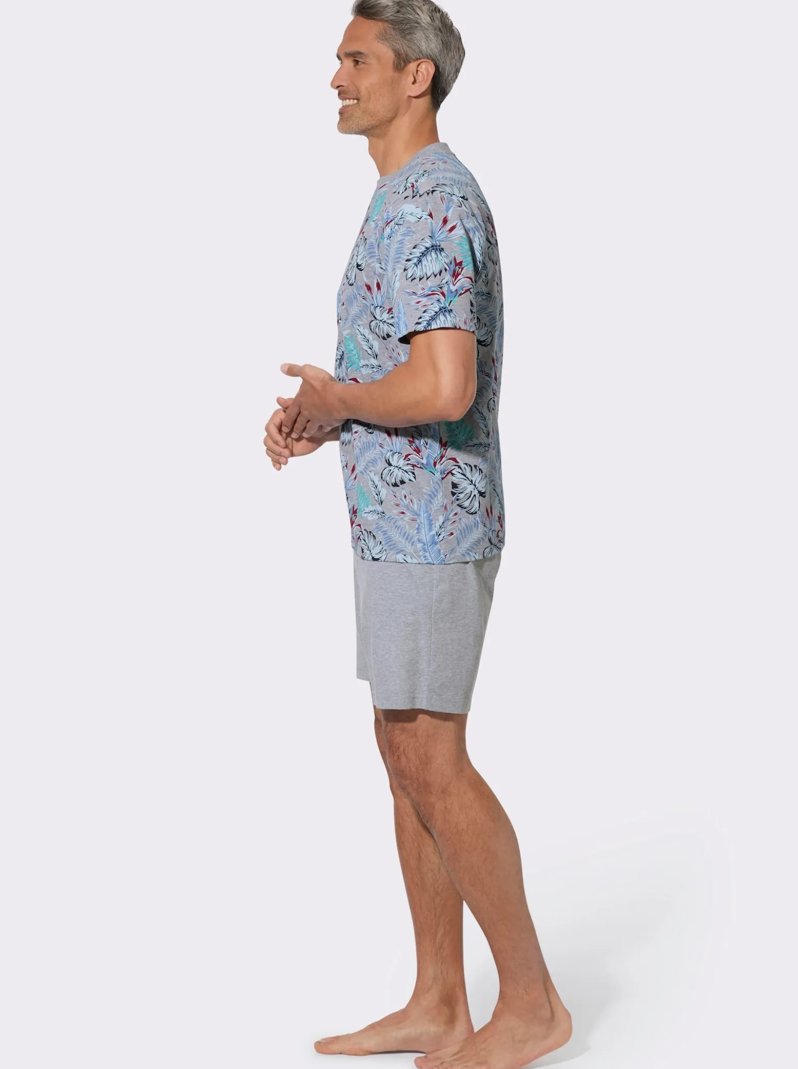 Shorty mit Blätter-Druck