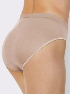 Slip mit elastischen Abschlüssen