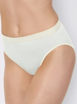 Slip mit elastischen Abschlüssen
