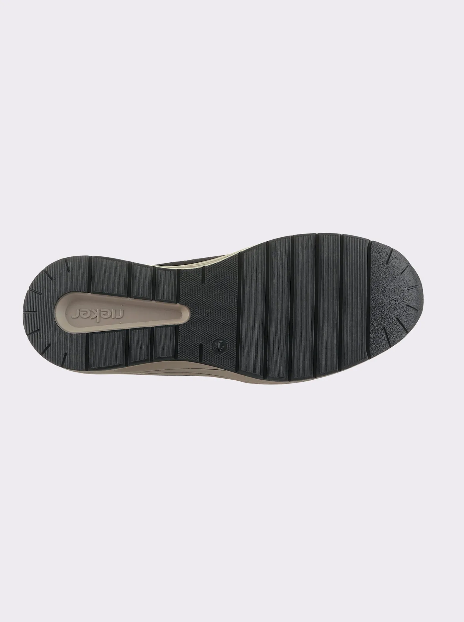 Slipper für kräftige Füße