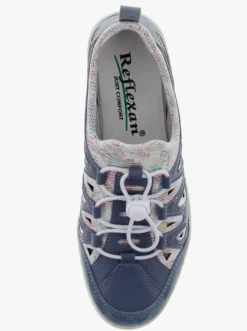 Slipper im Materialmix
