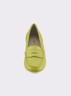 Slipper in Mokassin-Machart
