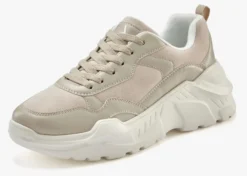 Sneaker