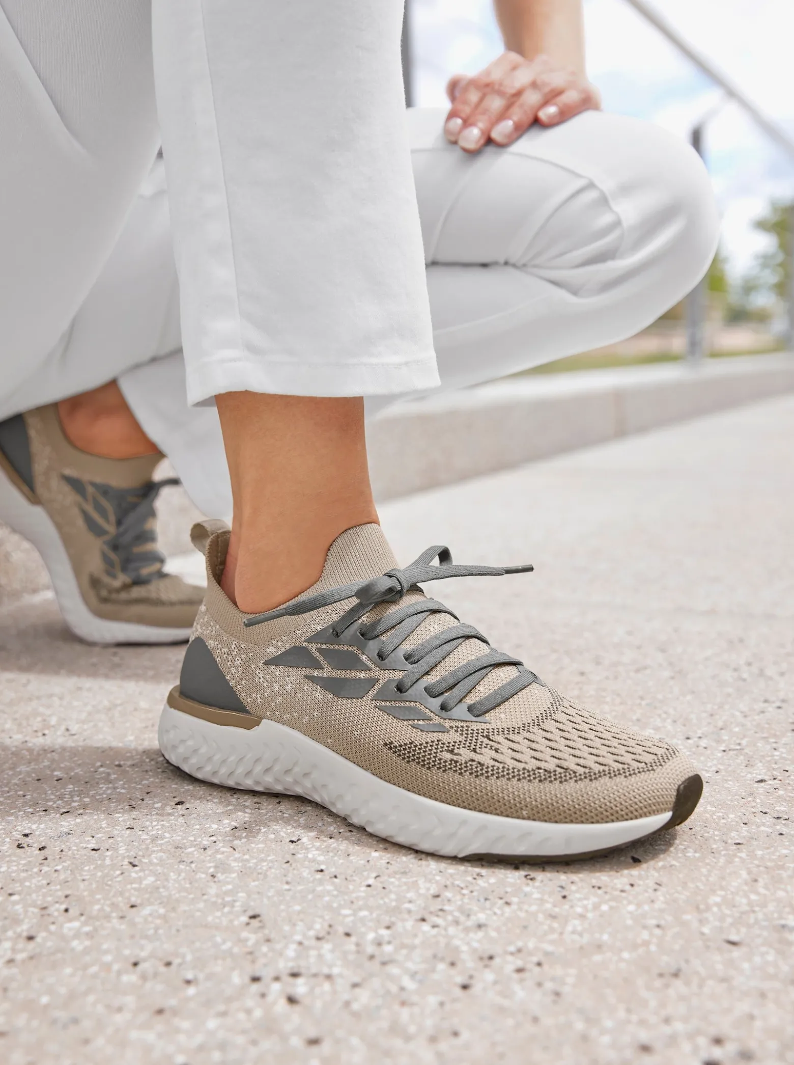 Sneaker
