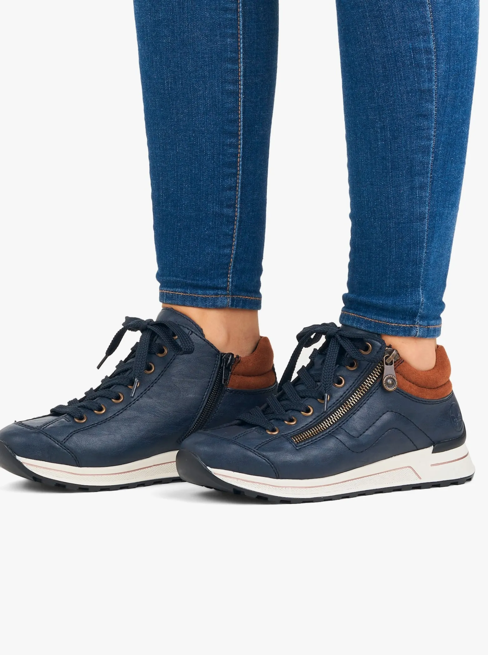 Sneaker