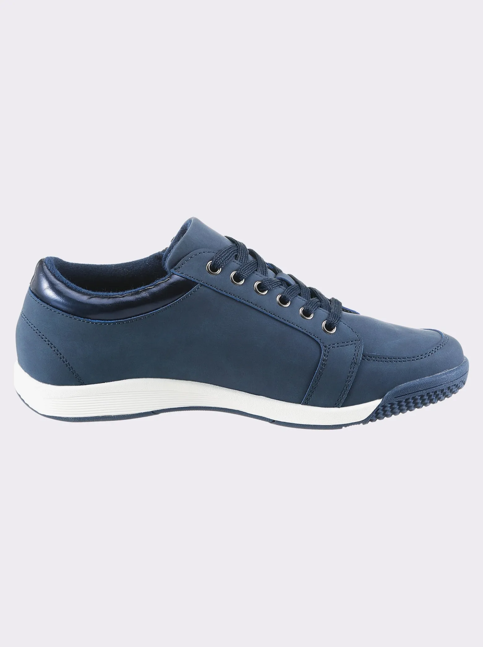 Sneaker aus Lederimitat, für schlanke Füße