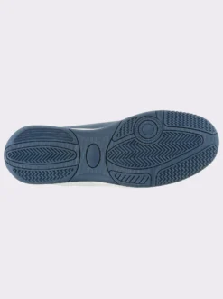 Sneaker aus Lederimitat, für schlanke Füße