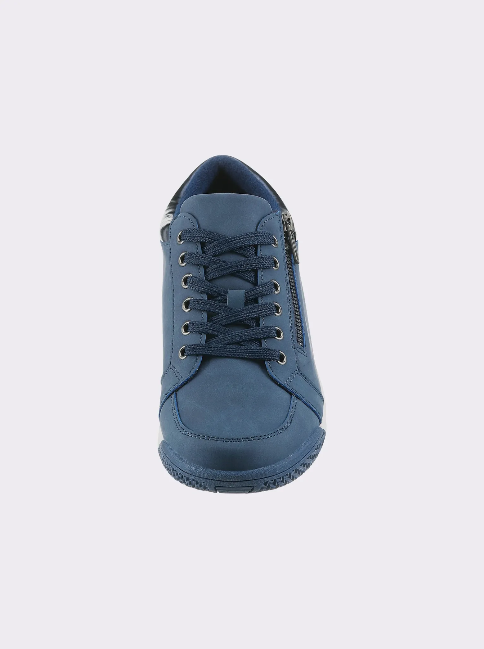 Sneaker aus Lederimitat, für schlanke Füße