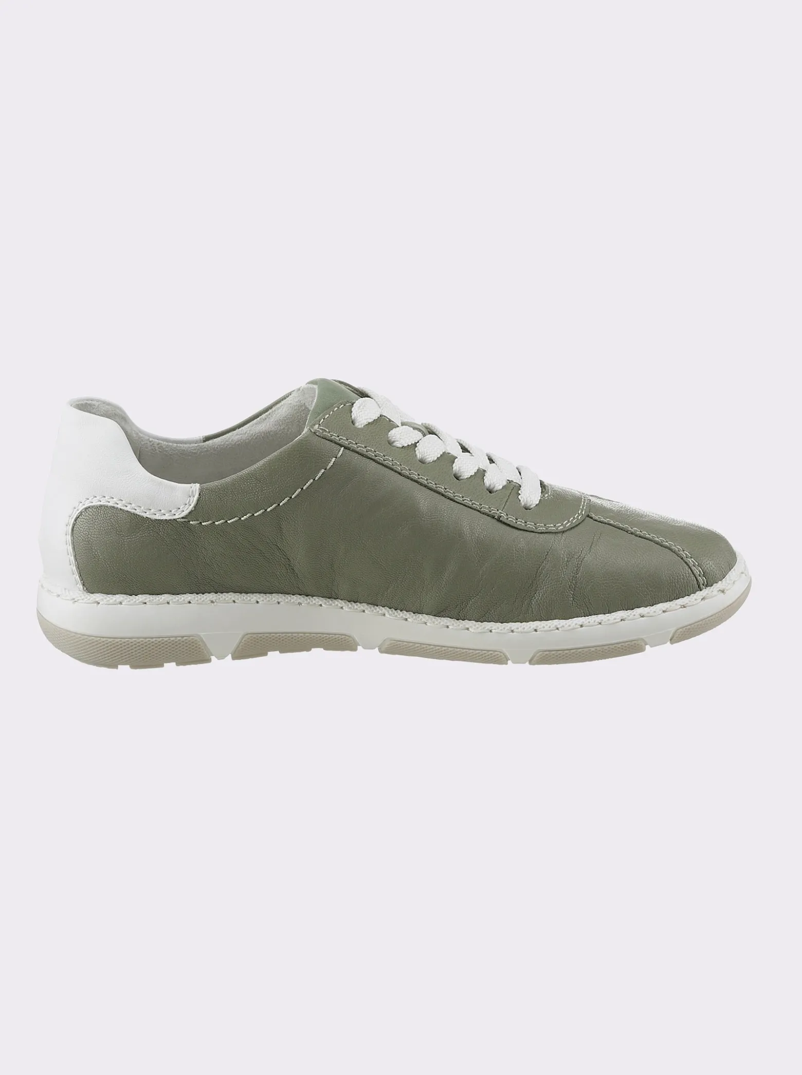 Sneaker für kräftige Füße