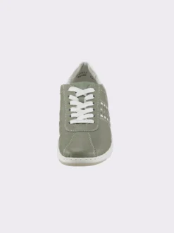 Sneaker für kräftige Füße