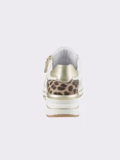 Sneaker für kräftige Füße