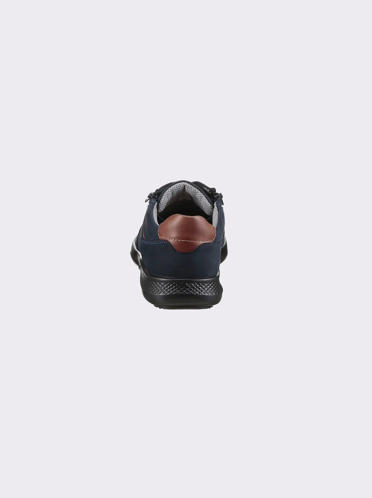 Sneaker für sehr kräftige Füße