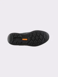 Sneaker für sehr kräftige Füße