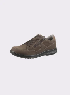 Sneaker für sehr kräftige Füße