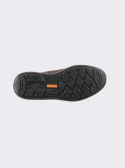 Sneaker für sehr kräftige Füße