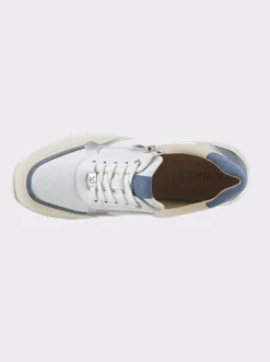 Sneaker im Mix aus Glatt- und Veloursleder