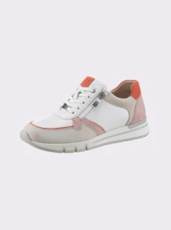 Sneaker im Mix aus Glatt- und Veloursleder