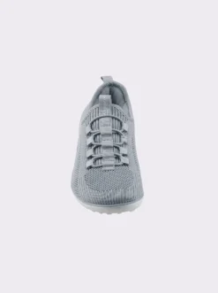 Sneaker mit flacher Gummi-Laufsohle