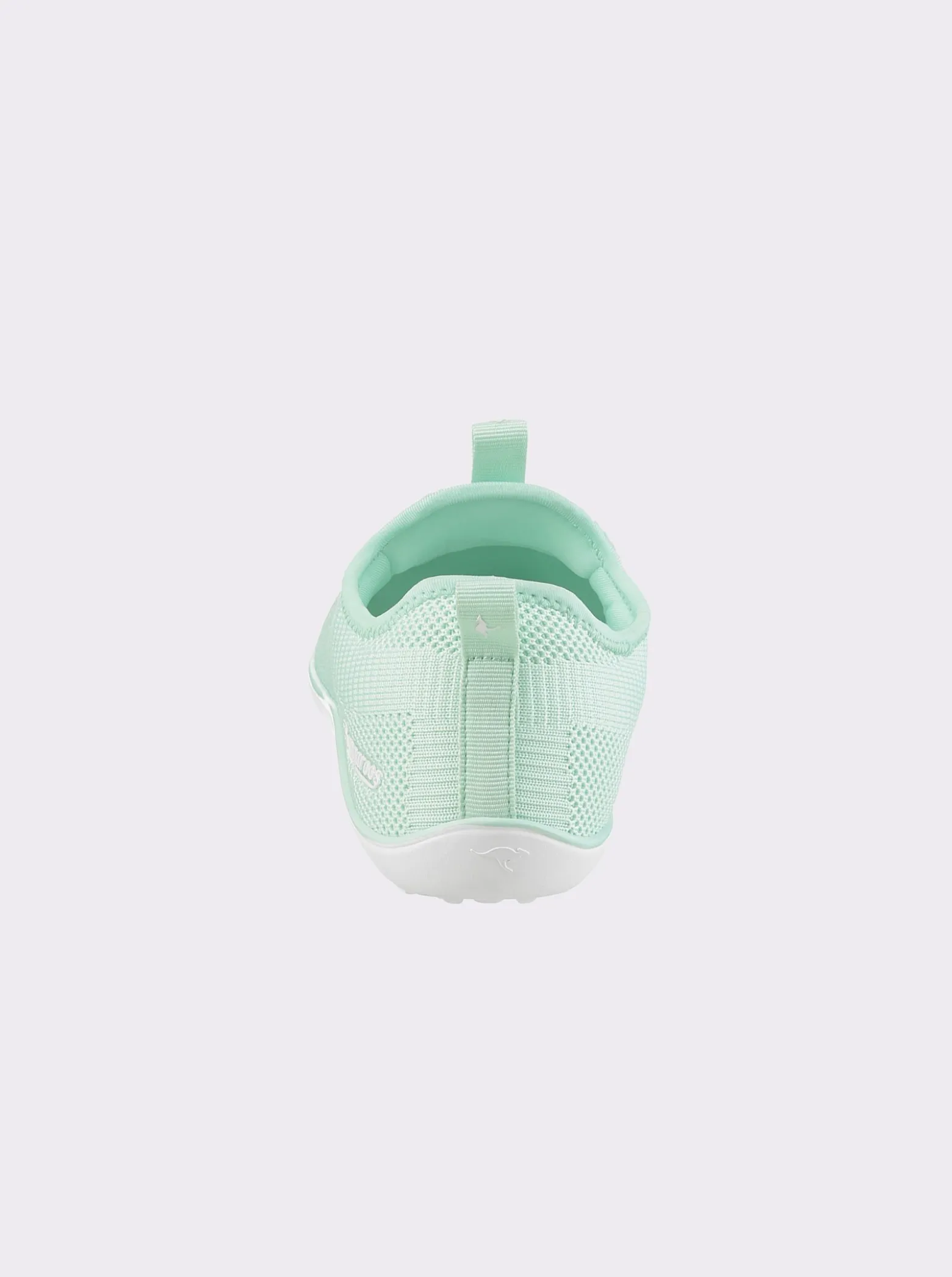 Sneaker mit flacher Gummi-Laufsohle