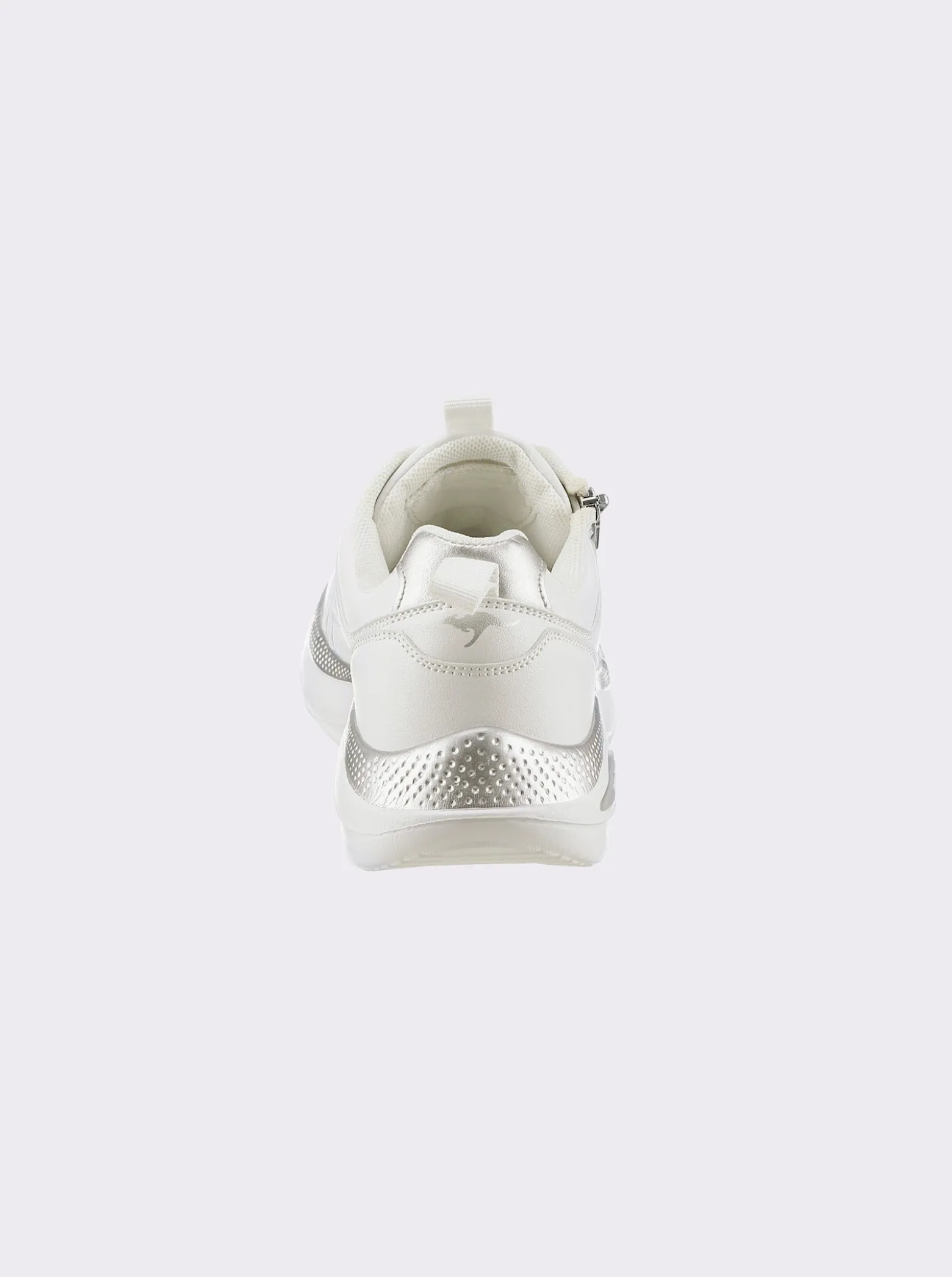 Sneaker mit metallisch schimmernden Akzenten