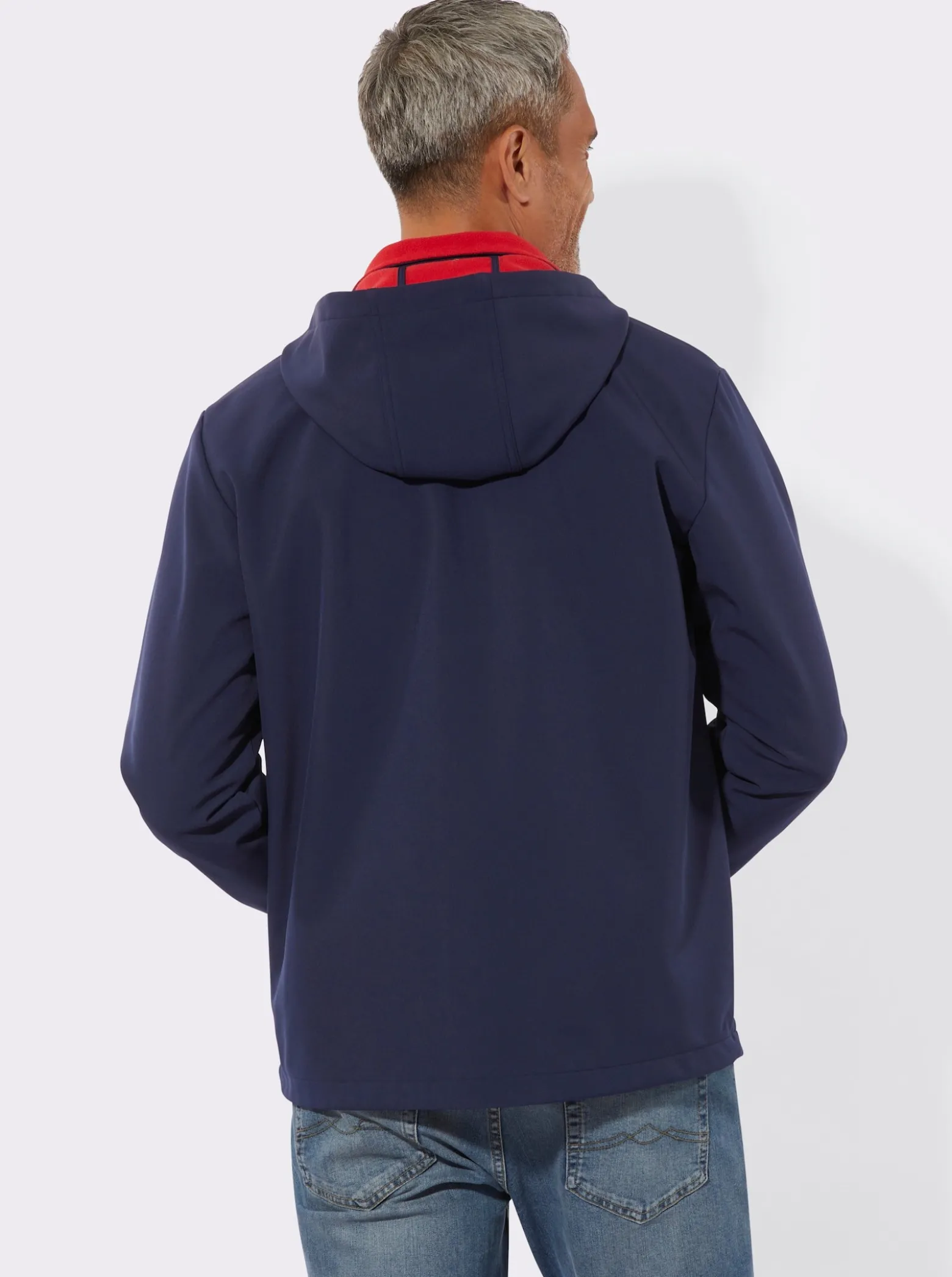 Softshelljacke mit Kapuze