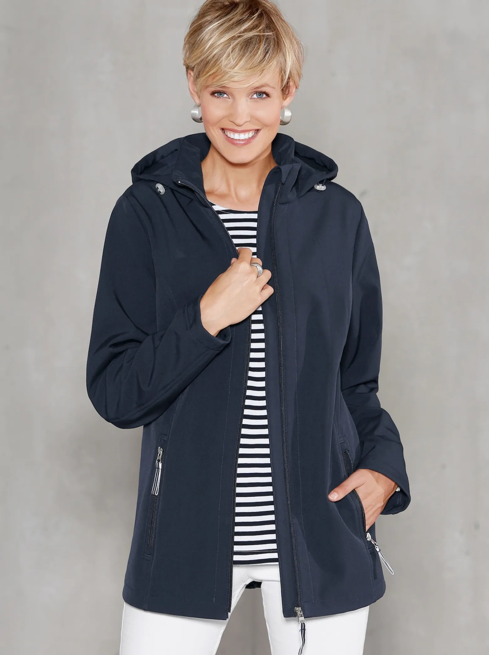 Softshelljacke winddicht, atmungsaktiv