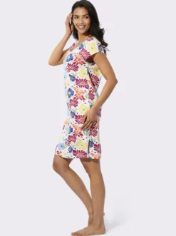 Sommerkleid im Blumen-Dessin