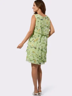 Sommerkleid in Stufenform