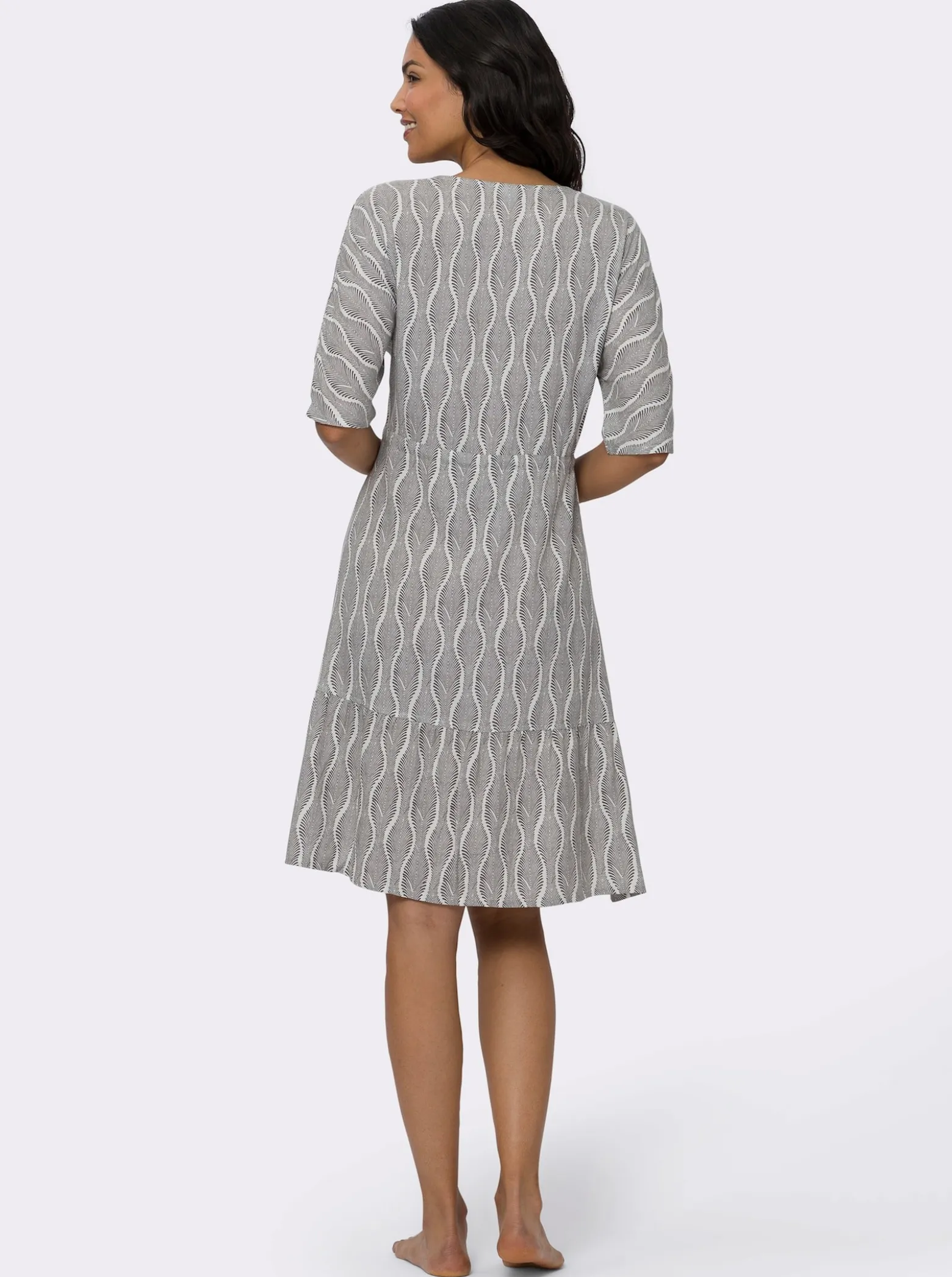 Sommerkleid mit Fledermaus-Ärmeln
