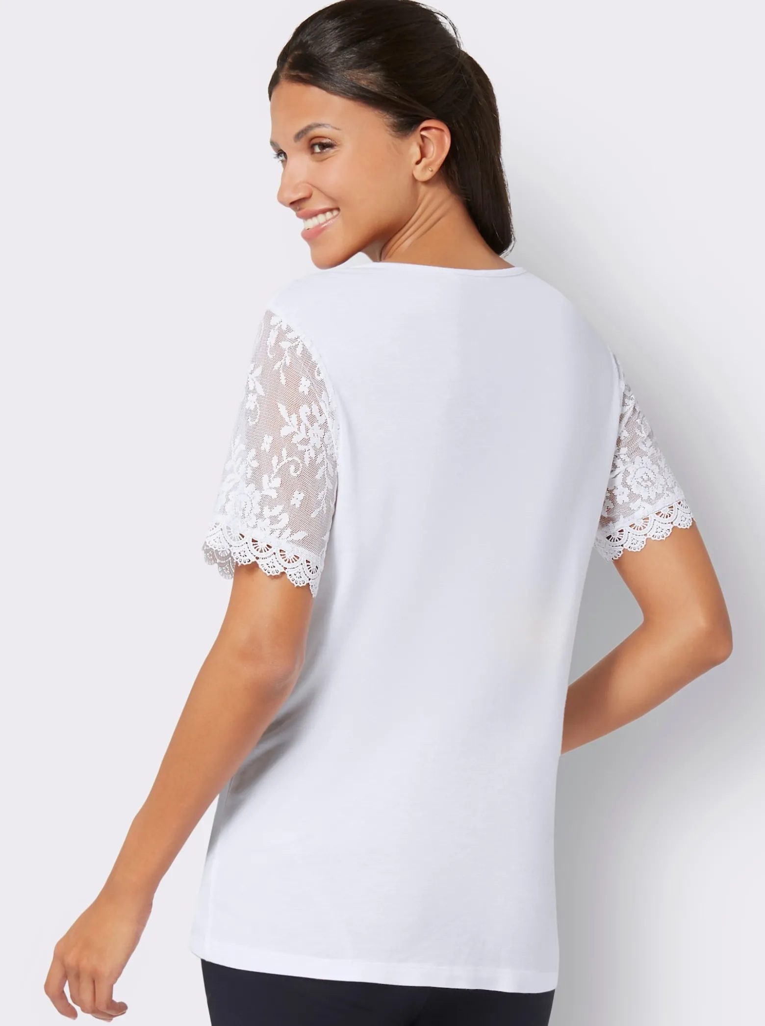 Spitzenshirt aus reiner Viskose