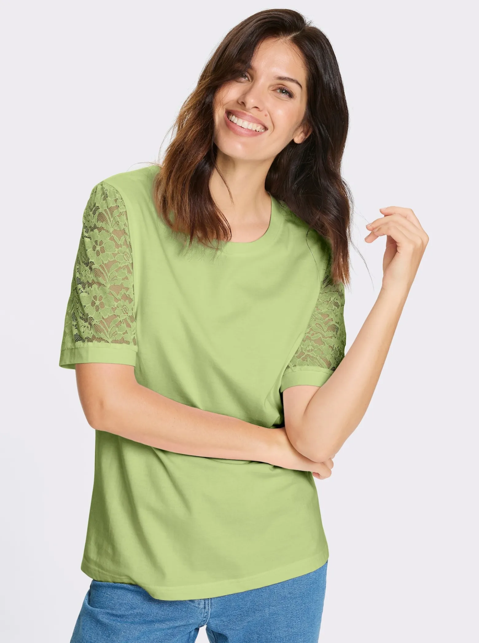 Spitzenshirt mit Puffärmeln