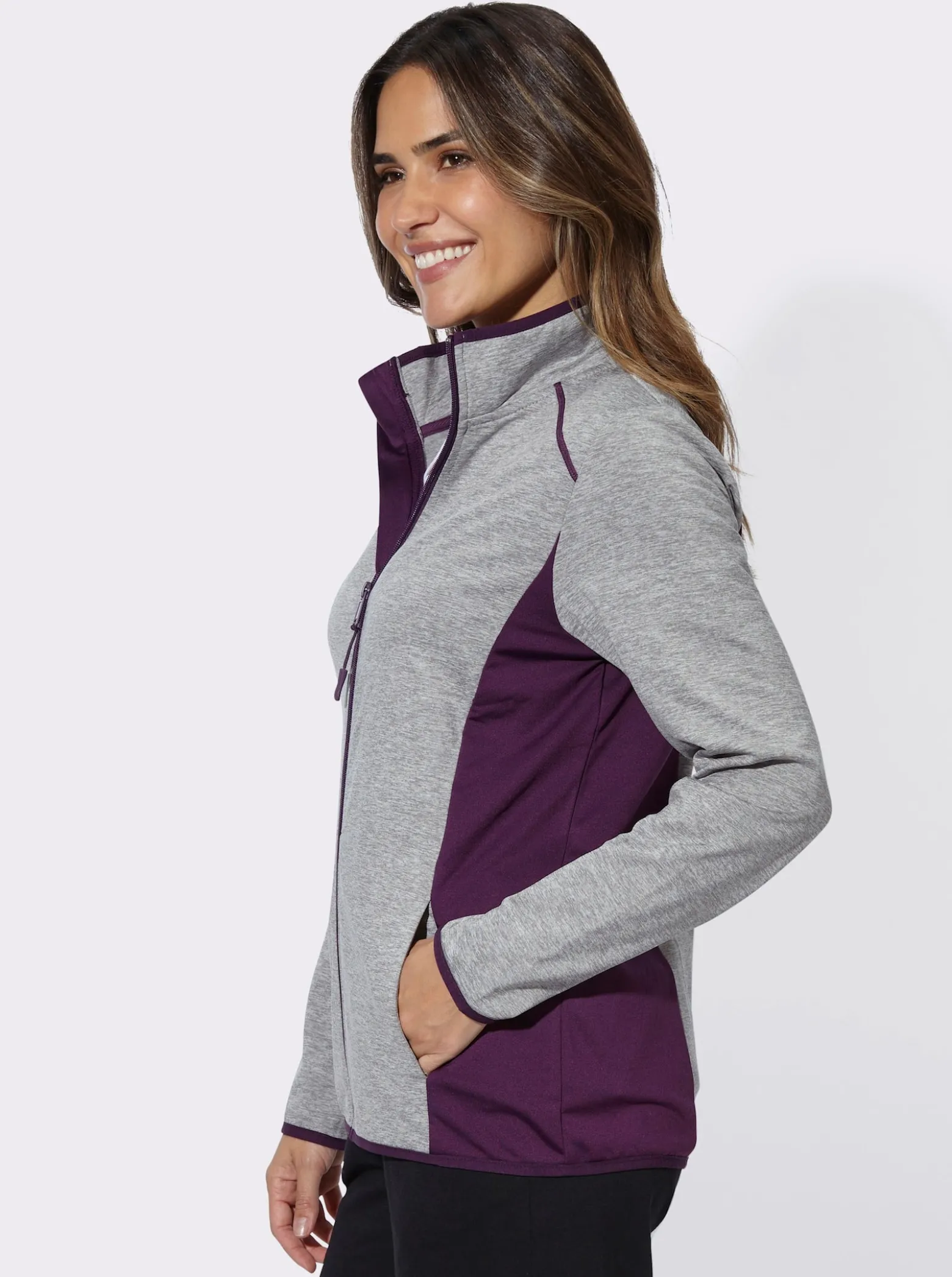 Sportjacke mit kontrastfarbenen Einsätzen