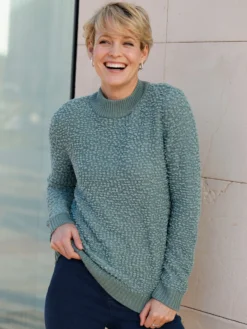 Stehkragenpullover aus Effektgarn