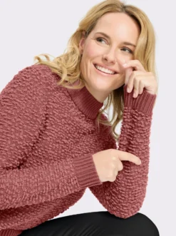 Stehkragenpullover aus Effektgarn