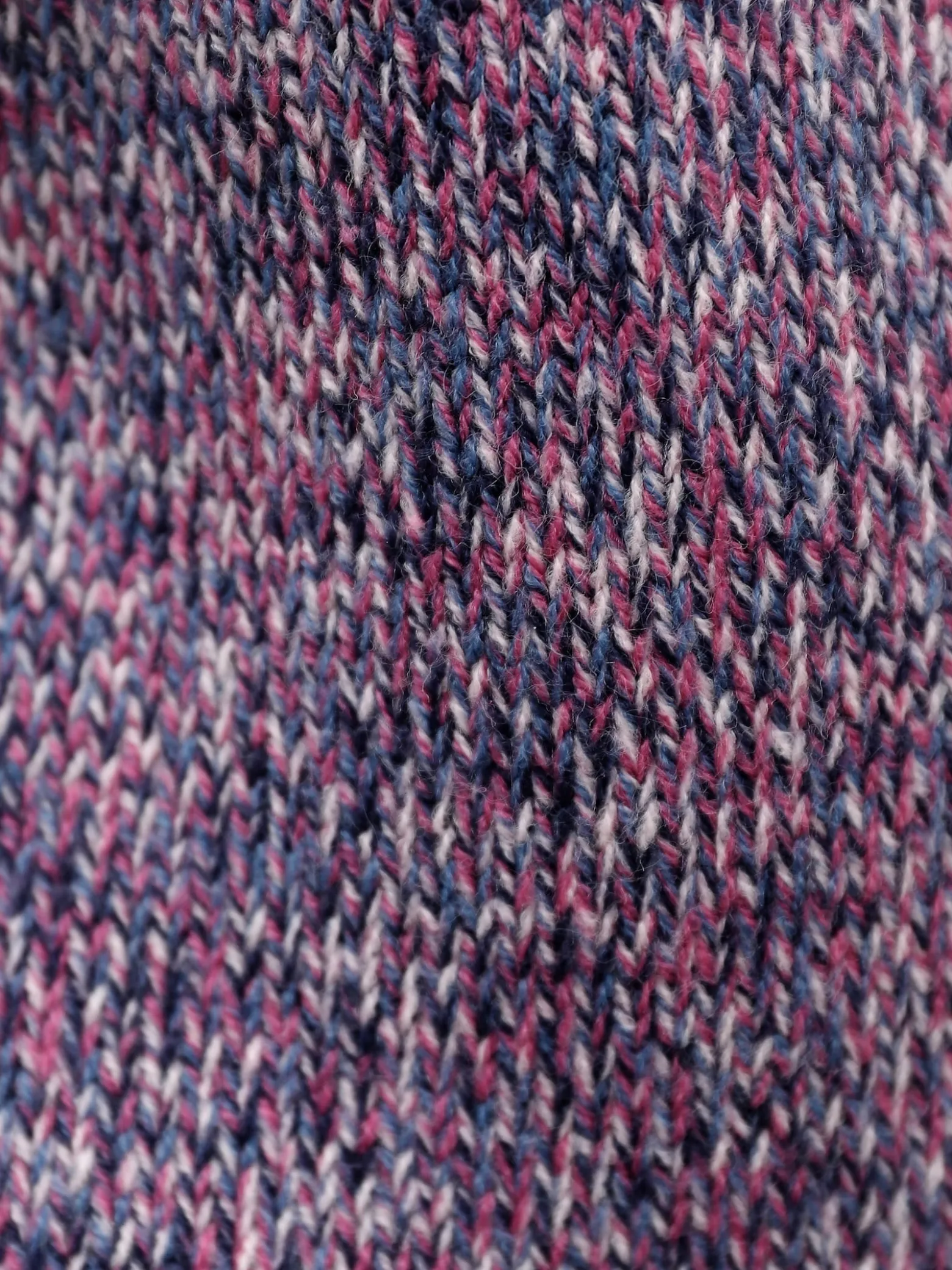 Stehkragenpullover aus Melangegarn