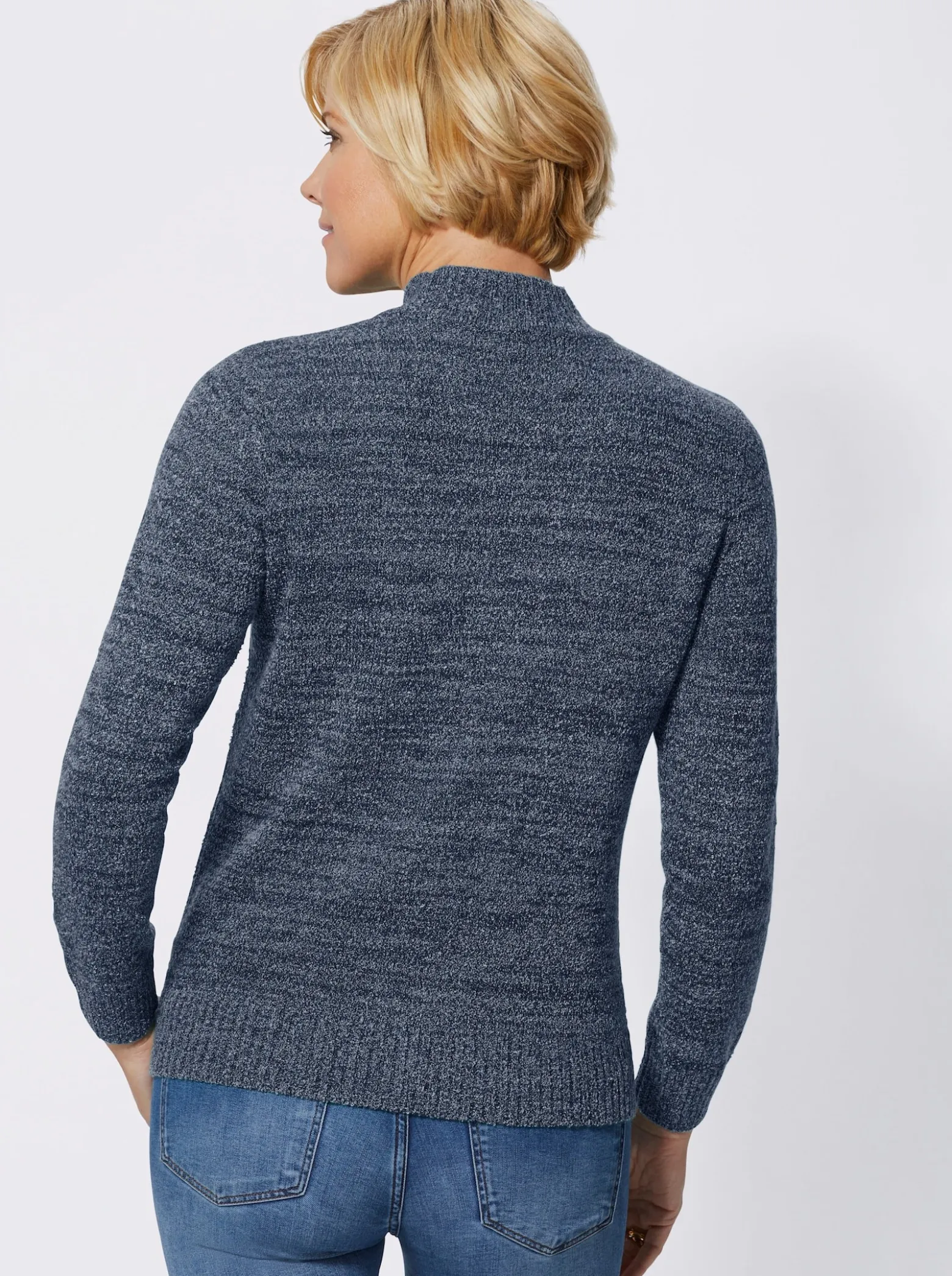 Stehkragenpullover in Bouclé-Qualität