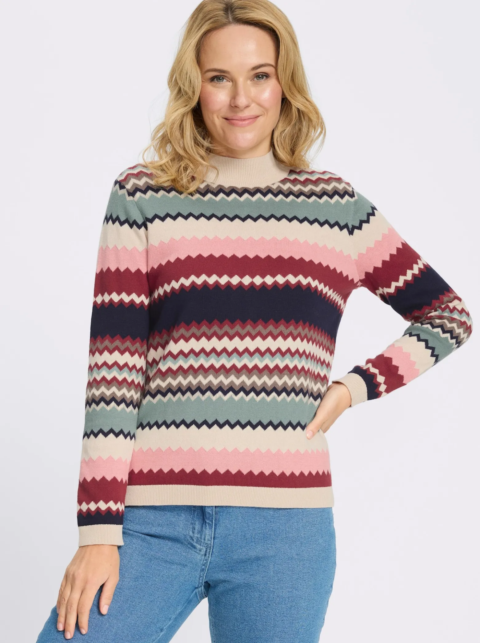 Stehkragenpullover in Jacquard-Strick