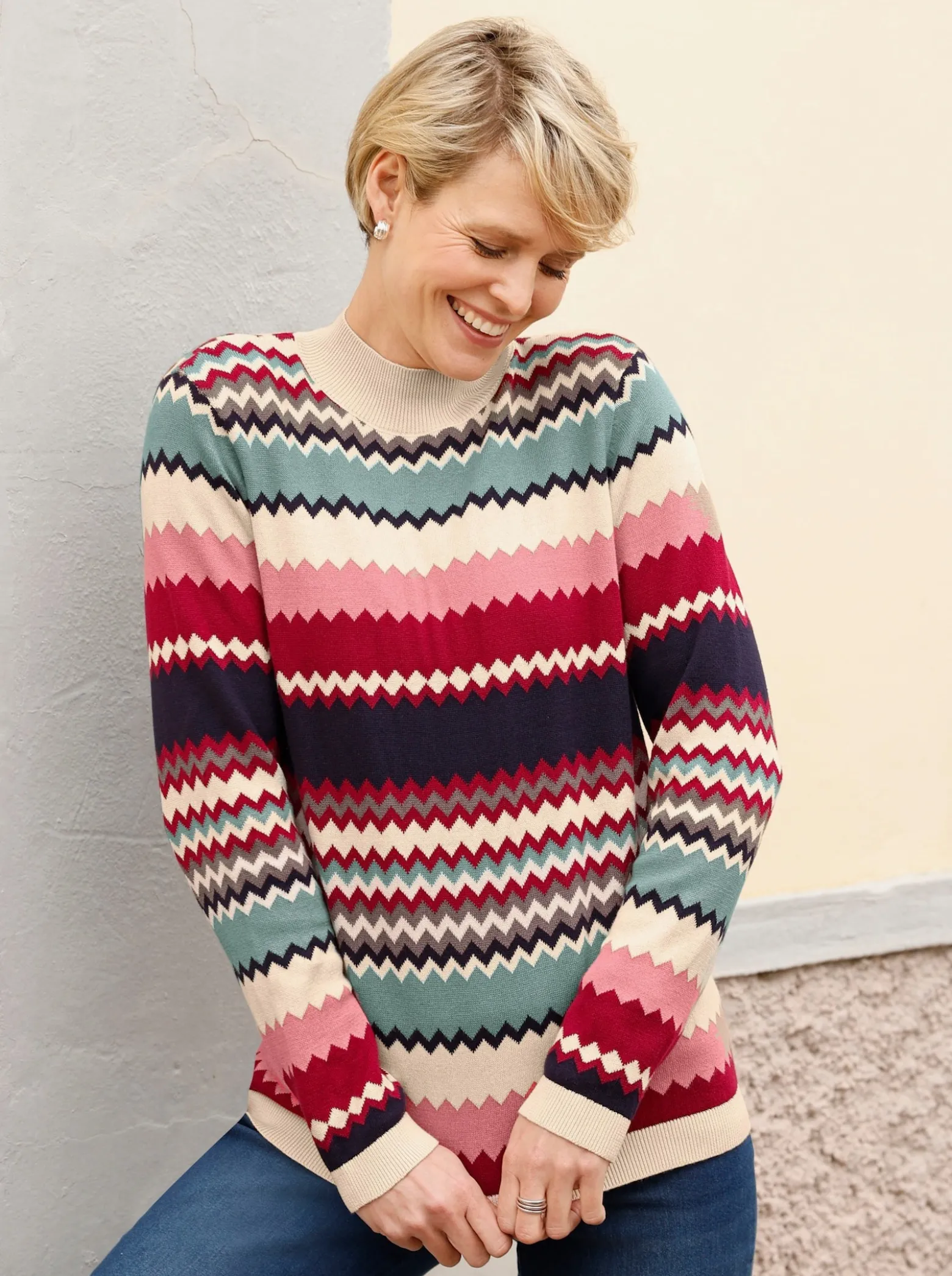 Stehkragenpullover in Jacquard-Strick